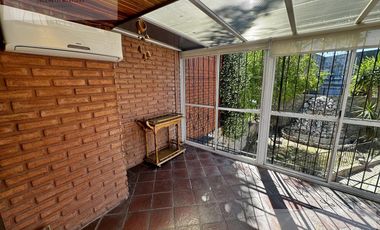 Venta Casa 6 ambientes de categoria en Florencio Varela.