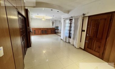 Venta Casa 6 ambientes de categoria en Florencio Varela.