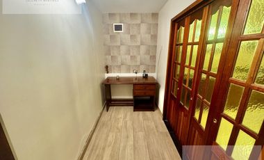 Venta Casa 6 ambientes de categoria en Florencio Varela.