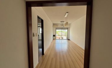 Departamento de tres ambientes en Venta en Bernal