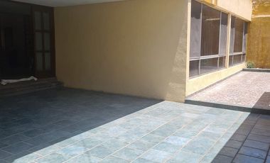 CASA EN RENTA EN COL. POLANCO.