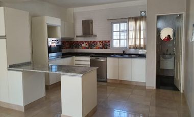 Departamento tres ambientes en venta wilde