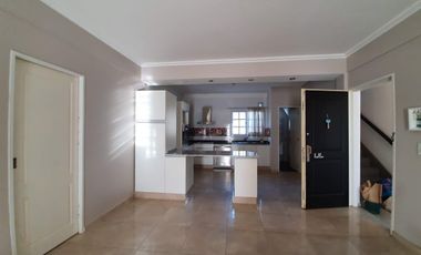 Departamento tres ambientes en venta wilde