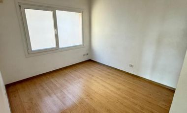 Departamento con cochera en venta 2 ambientes en Muñiz