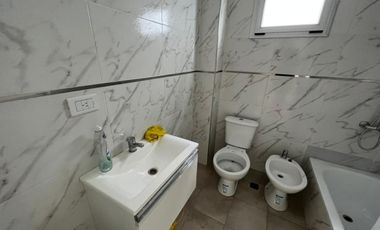 Departamento de dos ambientes en venta en Wilde