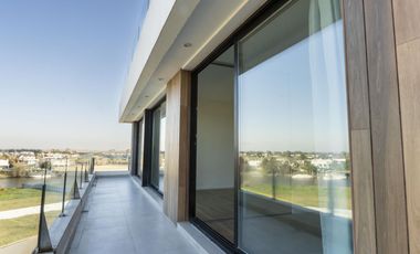 Venta departamento 4 ambientes y dependencia con vista al rio Vilago Nordelta