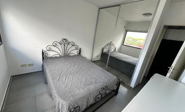 Hermoso 2 Ambientes con Piscina, Jardín y Balcón – Excelente Ubicación