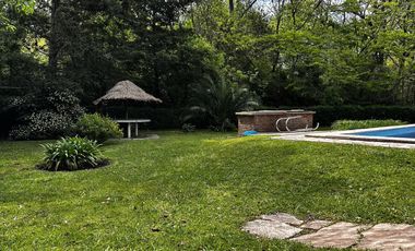 Casa en  Ingeniero Maschwitz-Escobar-5 Ambientes-Pileta