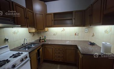 Casa de 5 ambientes ideal 2 familias.