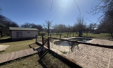 Casa en Venta con pileta y Quincho