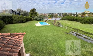 Casa en  venta Barrio Santa Catalina Villanueva