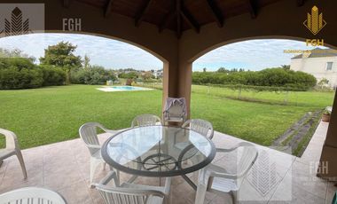 Casa en  venta Barrio Santa Catalina Villanueva