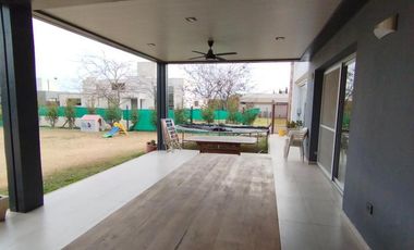 Casa en La Cascada Country Golf