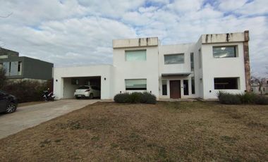 Casa en La Cascada Country Golf