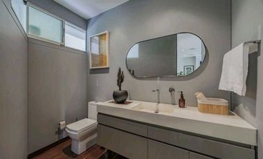 VENTA DE APARTAESTUDIO CON TERRAZA  EN EL POBLADO, SECTOR LAS LOMAS.