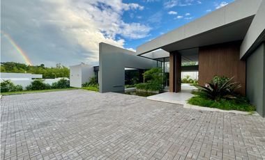 Lujosa casa campestre en Cerritos