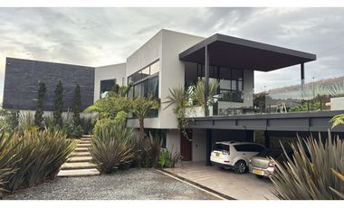 Casa Finca de Lujo con Domótica y Naturaleza Total