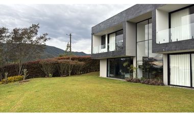 Casa Finca de Lujo con Domótica y Naturaleza Total