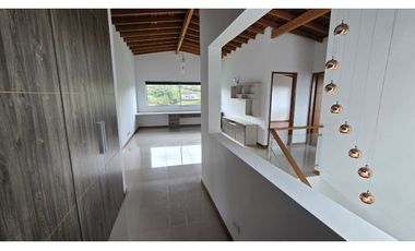 Casa Campestre de Alto Nivel en El Escobero – Envigado JCR