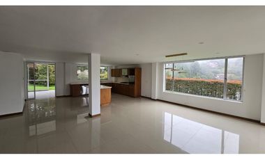 Casa Campestre de Alto Nivel en El Escobero – Envigado JCR