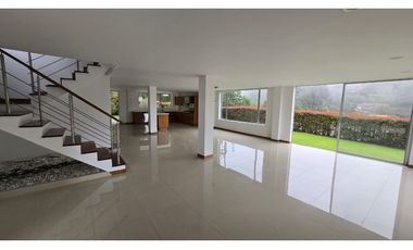 Casa Campestre de Alto Nivel en El Escobero – Envigado JCR