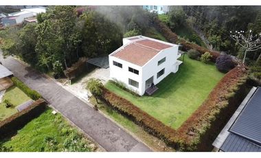 Casa Campestre de Alto Nivel en El Escobero – Envigado JCR