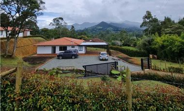 Alquiler  Casa finca vía la Ceja San Antonio sector DL 8255418