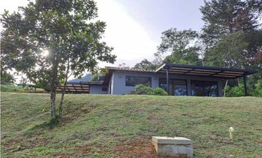 Alquiler  Casa finca vía la Ceja San Antonio sector DL 8255418