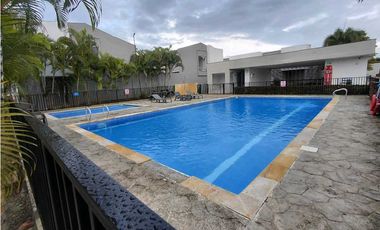 SE VENDE CASA ESQUINERA EN CIUDAD COUNTRY JAMUND