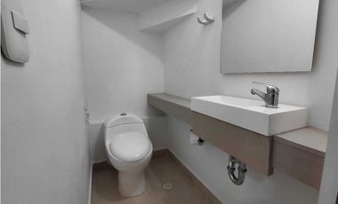 SE VENDE CASA ESQUINERA EN CIUDAD COUNTRY JAMUND