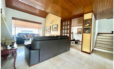 ARRENDAMOS CASA EN COLINA