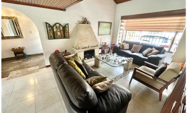 ARRENDAMOS CASA EN COLINA