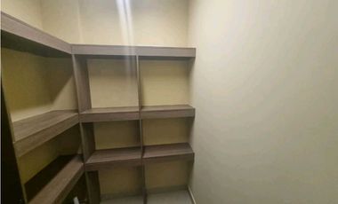 Se vende o Alquila apto en.Edf Ritz