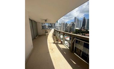 Se vende o Alquila apto en.Edf Ritz