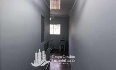 Alquilo casa elegante con finos acabados en Boquete