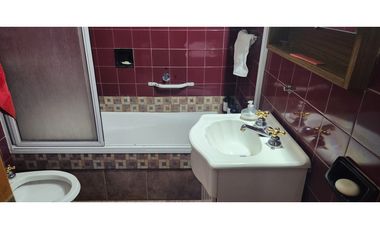 Roma 3083 entre Lima y Asunción, Isidro Casanova