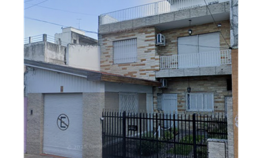 Roma 3083 entre Lima y Asunción, Isidro Casanova