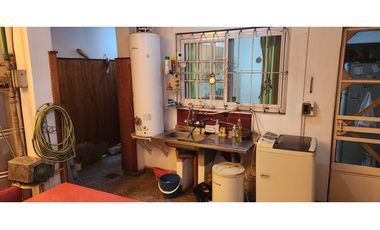 Roma 3083 entre Lima y Asunción, Isidro Casanova