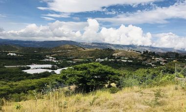 Venta terreno GUAYLLABAMBA, 2.000m2 construya la casa con vista a las montañas