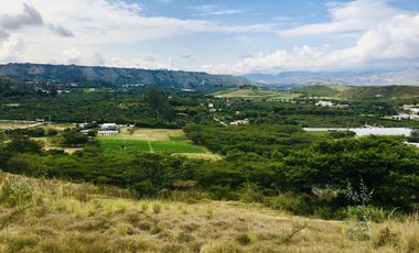 Venta terreno GUAYLLABAMBA, 2.000m2 construya la casa con vista a las montañas