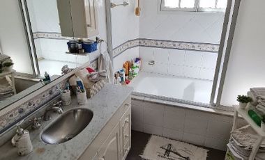 Departamento Tipo Casa en venta en Lanus Este