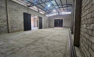 ALQUILER GALPÓN 230 M² B° ALTO COMEDERO