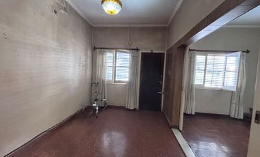 Casa PH en venta en Lanus Este