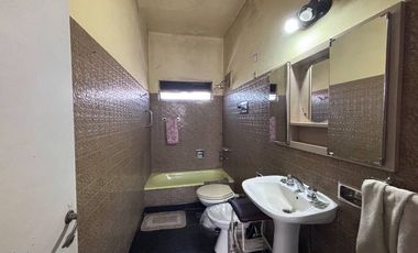 Casa PH en alquiler en Lanus Este