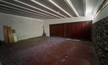 Casa en venta frente al parque en San Rafael