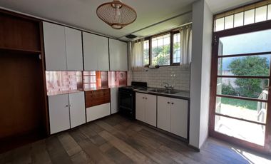 Casa en venta frente al parque en San Rafael