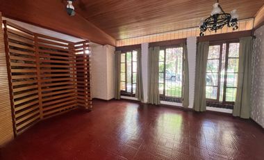 Casa en venta frente al parque en San Rafael