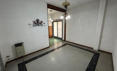 Casa PH en alquiler en San Justo