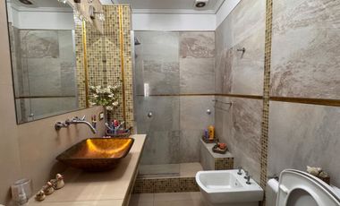 VENTA CASA 5 AMB  EN BARRIO CORIMAYO