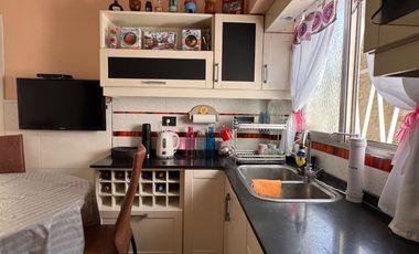 VENTA CASA 5 AMB  EN BARRIO CORIMAYO